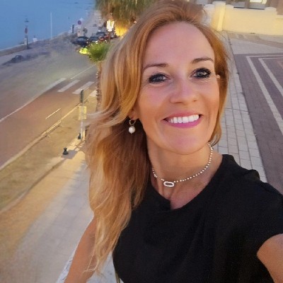 Portrait de Christel Debaere, dentiste à Ellezelles